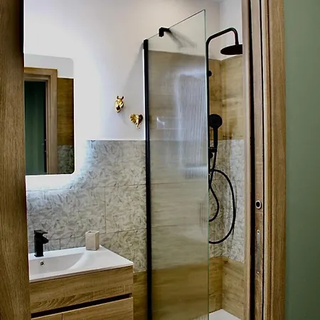 Avusa Guest house